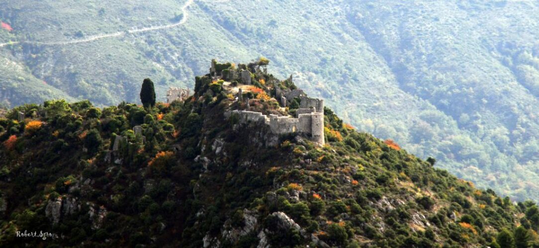 Ruines au loin